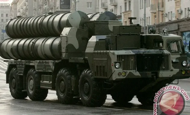 Rusia pamerkan sistem pertahanan udara S-500 di Hari Kemenangan
