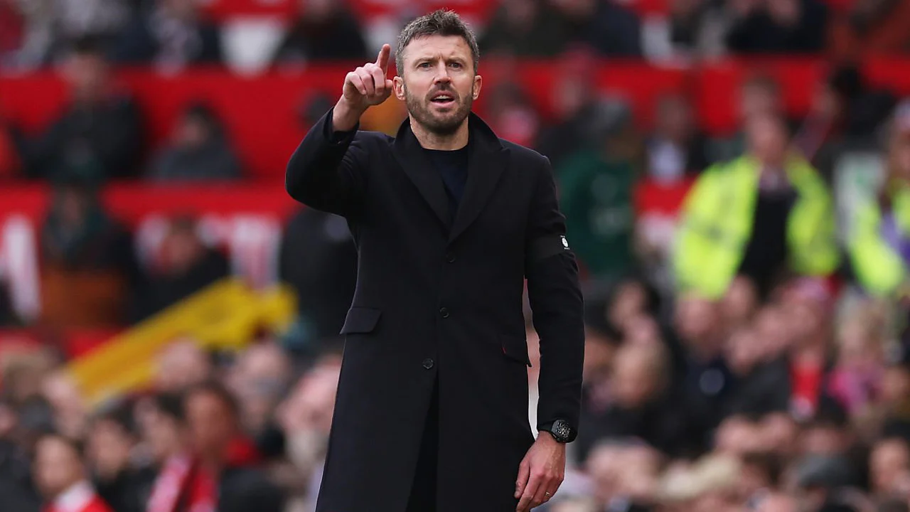 Ryan Giggs Dukung Michael Carrick Jadi Manajer Tetap United: Kebangkitan Old Trafford dan Tantangan di Stadion of Light