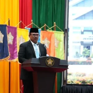 Safrizal Tekankan Amanah Intelektual dalam Pengukuhan Profesor USK