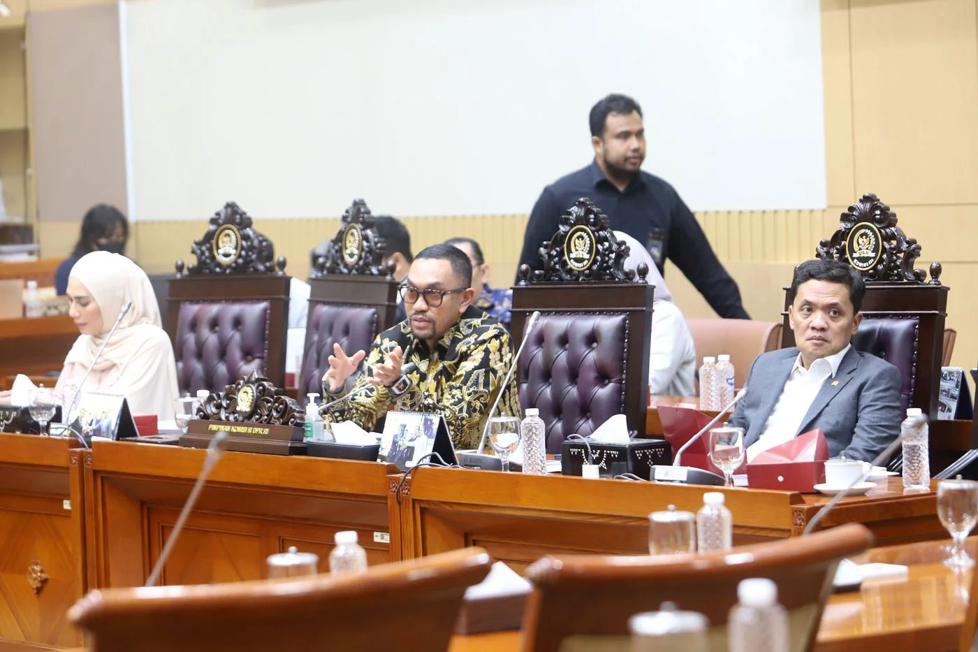 Sahroni Minta Truk Parkir Sembarangan dan Lawan Arus di Makassar Ditertibkan, Cegah Korban Berjatuhan