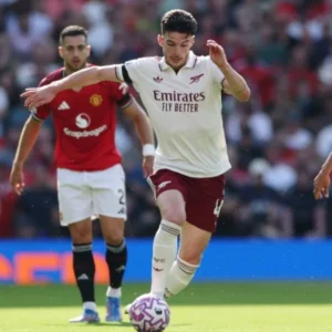 Salah Absen, Carrick Didekati, dan Krisis Transfer: Drama Old Trafford Menjelang Akhir Musim Premier League