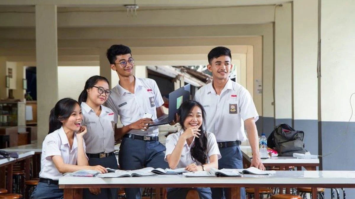 Sambut Hardiknas, Beasiswa Tingkat SMA hingga Mahasiswa Dibuka untuk 335 Orang