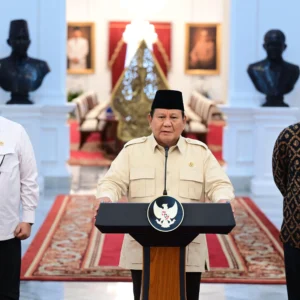 Sampaikan Kerangka Ekonomi di Hadapan DPR, Prabowo: Rakyat Tidak Bermimpi untuk Kaya Raya