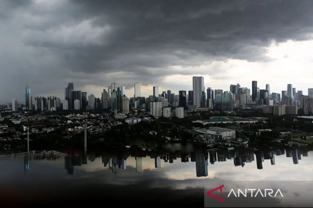 Sebagian Wilayah DKI Jakarta Diprediksi Hujan pada Sabtu Siang hingga Sore