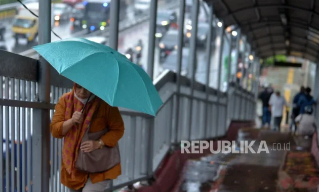 Sebagian Wilayah Jakarta Diprediksi Hujan pada Selasa Sore Sebagian Wilayah Jakarta Diprediksi Hujan pada Selasa Sore