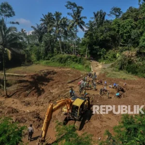 Sembilan Penambang Ilegal Tewas Tertimbun Longsor di Sumatra Barat
