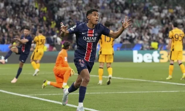 Senny Mayulu: Bintang Muda Indonesia yang Jadi Sorotan PSG di Tengah Geger Transfer Senny Mayulu: Bintang Muda Indonesia yang Jadi Sorotan PSG di Tengah Geger Transfer