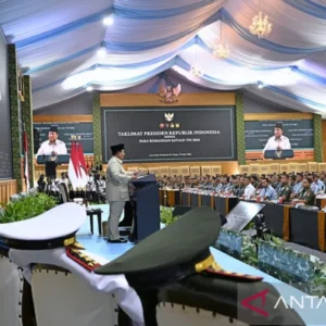 Seskab Ungkap Isi Taklimat Presiden pada Apel Dansat TNI di Unhan