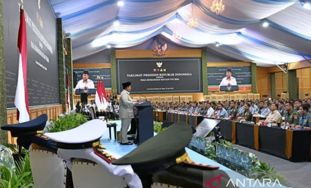Seskab Ungkap Isi Taklimat Presiden pada Apel Dansat TNI di Unhan Seskab Ungkap Isi Taklimat Presiden pada Apel Dansat TNI di Unhan