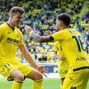 Sevilla Raih Kemenangan Dramatis 3-2 atas Villarreal, Akor Adams Bersinar, dan Ramos Siap Kuasai Klub