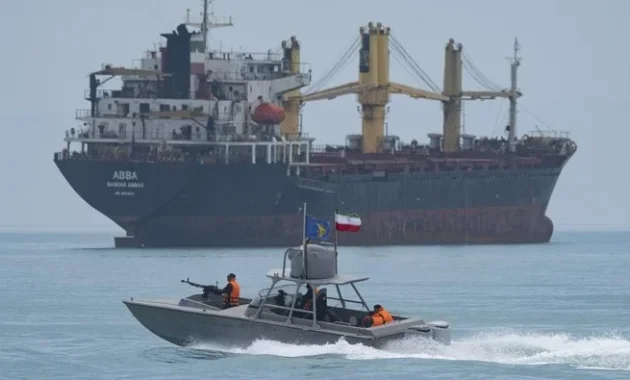 Sia-sia Trump Perintahkan Blokade Selat Hormuz? Iran Temukan Cara Cerdik Membuat Armada AS Mundur