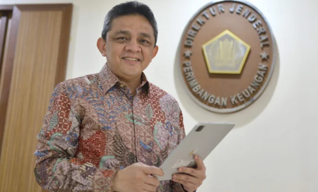 Skandal Motor Listrik MBG: Luky Alfirman Dituduh Kebobolan Anggaran, Kekayaan Tersembunyi Terungkap! Skandal Motor Listrik MBG: Luky Alfirman Dituduh Kebobolan Anggaran, Kekayaan Tersembunyi Terungkap!