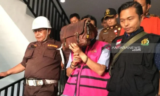 Skandal Pungli di Dinas ESDM Jatim Pecah: Kadis Ditahan, Roy Jadi Sorotan, dan Upaya Kejati Mengembalikan Kepercayaan Publik