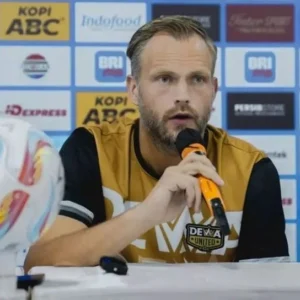 Sonny Stevens Raih 100 Penampilan Bersama Dewa United, Ungkap Kesan Mendalam Bermain di Liga Indonesia