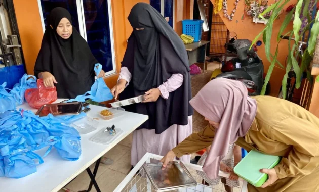 SPPG Wajib Layani 300 Ibu-Balita Mulai 2 Juni, Insentif Rp 6 Juta Per Hari Bisa Dicabut Bila Tidak Tepat