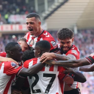 Sunderland Hancurkan Lawan 5-0, Forest Selangkah Lagi ke Zona Merah!