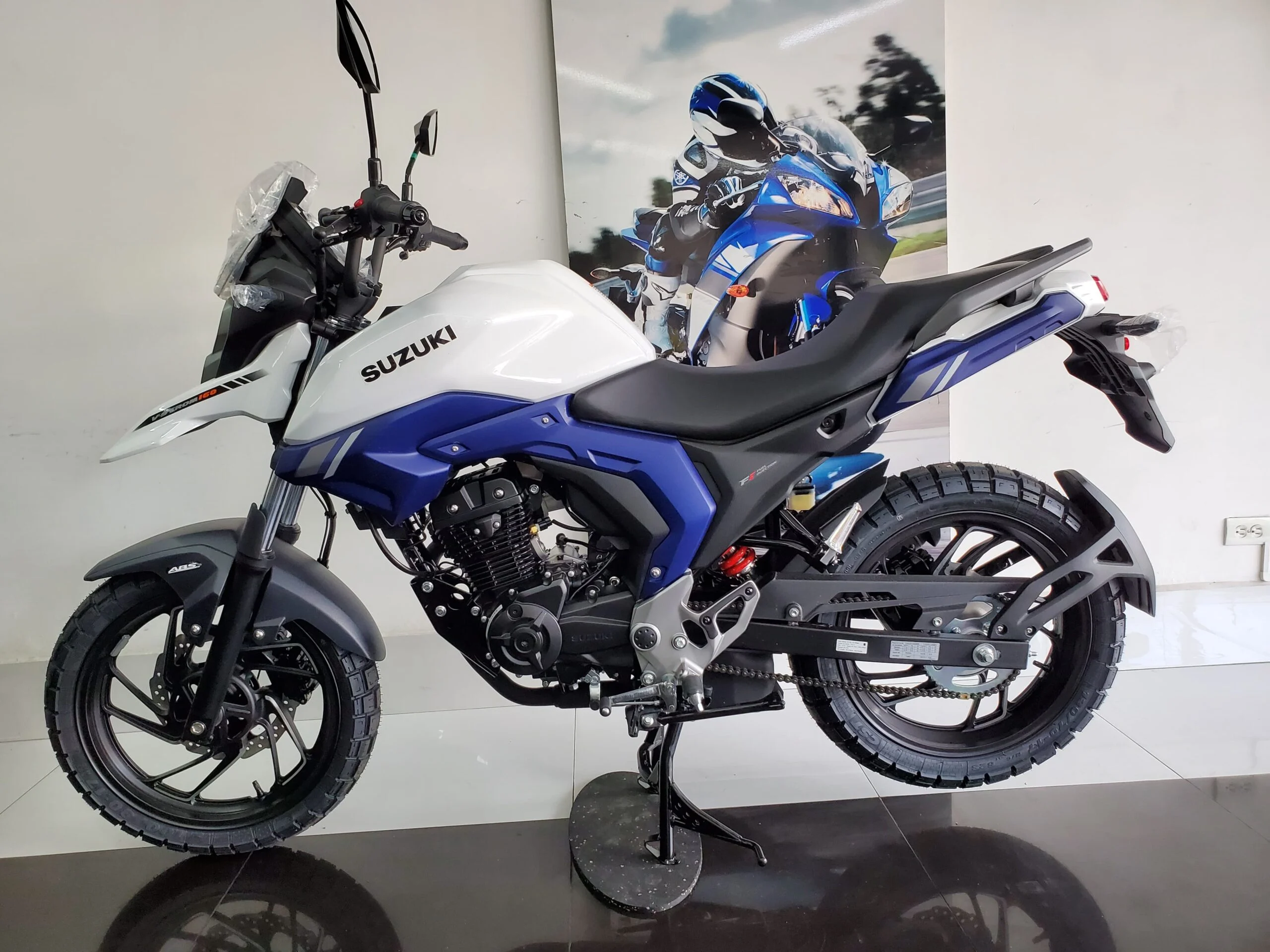 Suzuki V‑Strom 160 2026: Motor Adventure Ringan yang Siap Jadi Idola Baru Pengendara Pemula