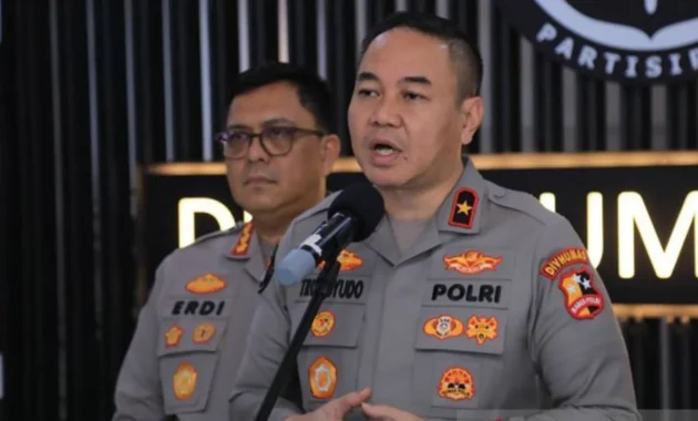 Tegas! Mabes Polri Larang Seluruh Jajaran Live Streaming di Media Sosial Saat Bertugas