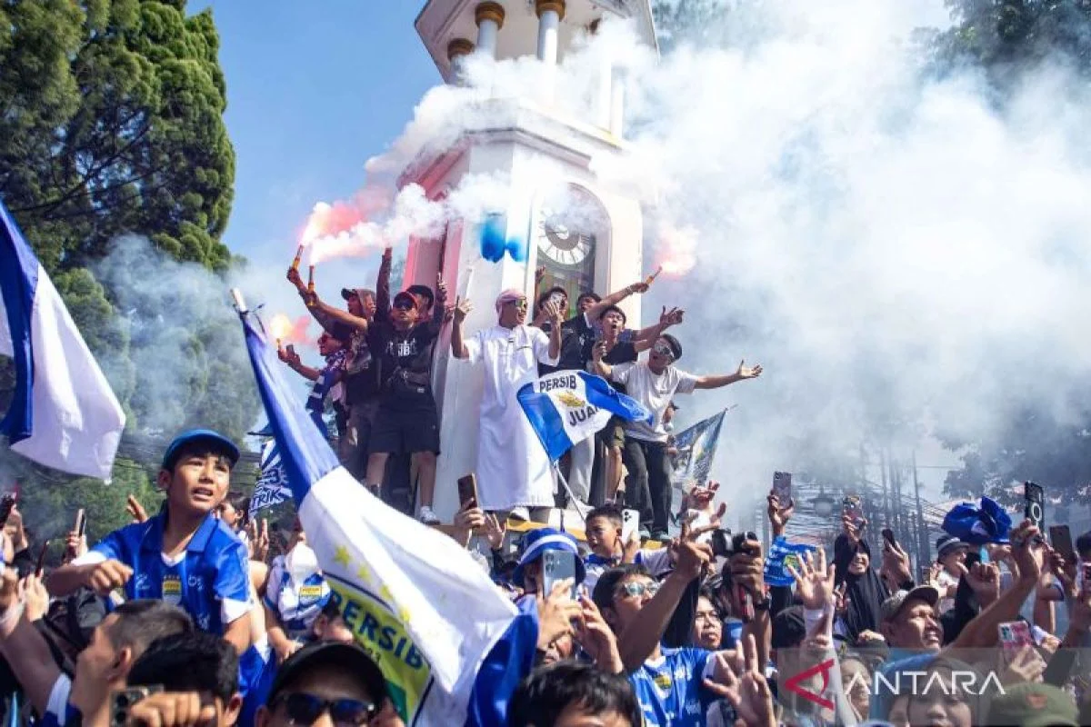 Terpopuler, Persib Juara hingga "blackout" Sumatera karena Cuaca Buruk