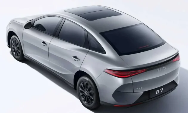 Terungkap! BYD e7 EV Resmi Hadir, Sedan Taxi dengan Blade Battery Generasi Baru Siap Menggebrak Pasar