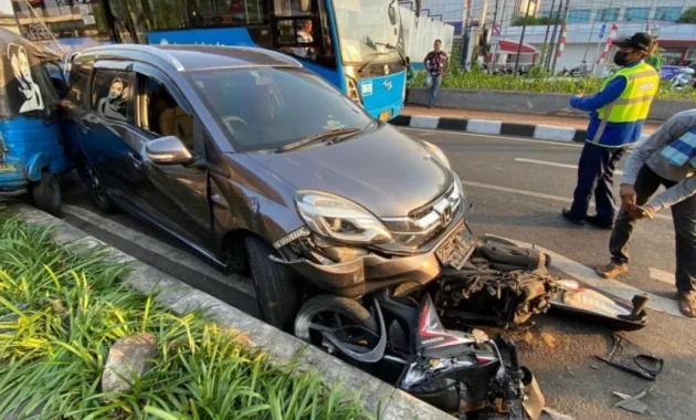 Terungkap! Kondisi Siti Nurhaliza Pasca Kecelakaan Mobil yang Bikin Publik Khawatir