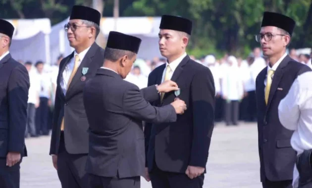Tiga Insan PT Bukit Asam Raih Satyalancana Wira Karya