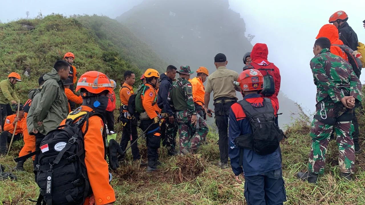 Tim SAR Gabungan Temukan Jasad Dua WNA Korban Erupsi Gunung Dukono