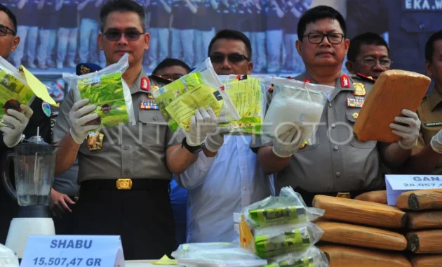 Tokoh Muda Jambi Puji Kinerja Jampidsus Buka Kasus Narkoba Besar, Polda Jambi Musnahkan 20 Kg Sabu dan Ratusan Ribu Ekstasi Tokoh Muda Jambi Puji Kinerja Jampidsus Buka Kasus Narkoba Besar, Polda Jambi Musnahkan 20 Kg Sabu dan Ratusan Ribu Ekstasi