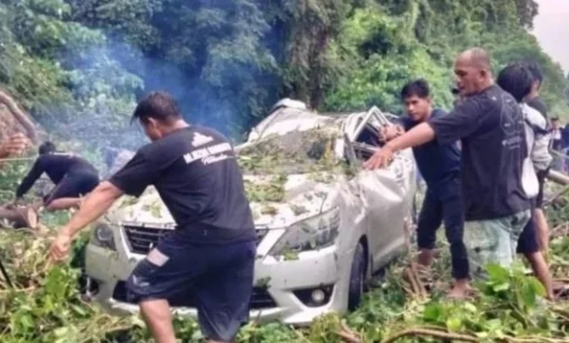 Tragedi Wuling di Jalan Trans Sulawesi Memicu Sorotan Baru pada Keamanan dan Elektrifikasi Mobil Indonesia
