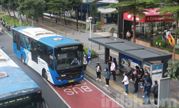Transjakarta Guncang Jakarta: Layanan Ditutup Selama May Day, Halte Manggarai Sementara, dan Buka Lowongan Management Trainee 2026