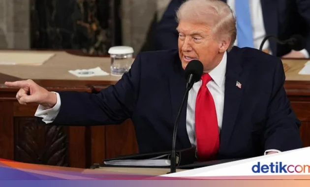 Trump Keluarkan Ultimatum Keras: Iran Harus Duduk di Meja Perundingan atau Hadapi Akibatnya