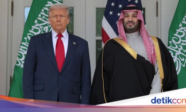 Trump Tekan Negara Teluk Normalisasi Hubungan dengan Israel