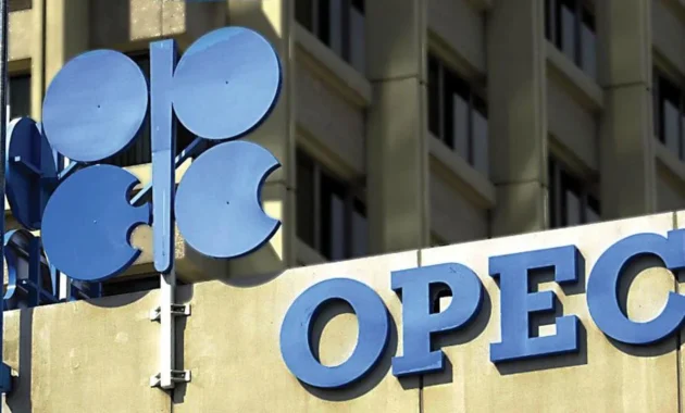Tujuh Negara OPEC+ Siap Tingkatkan Produksi Minyak pada Juni