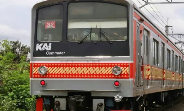 Usai tergenang, KRL lintas Kebayoran-Pondok Ranji kembali beroperasi