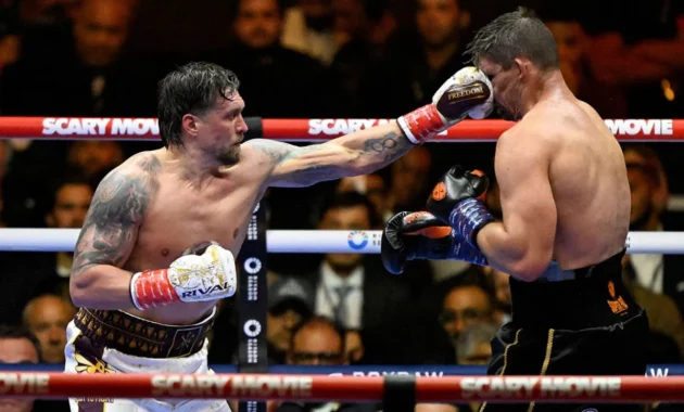Usyk Cetak TKO Kontroversial Atas Verhoeven untuk Pertahankan Gelar Usyk Cetak TKO Kontroversial Atas Verhoeven untuk Pertahankan Gelar