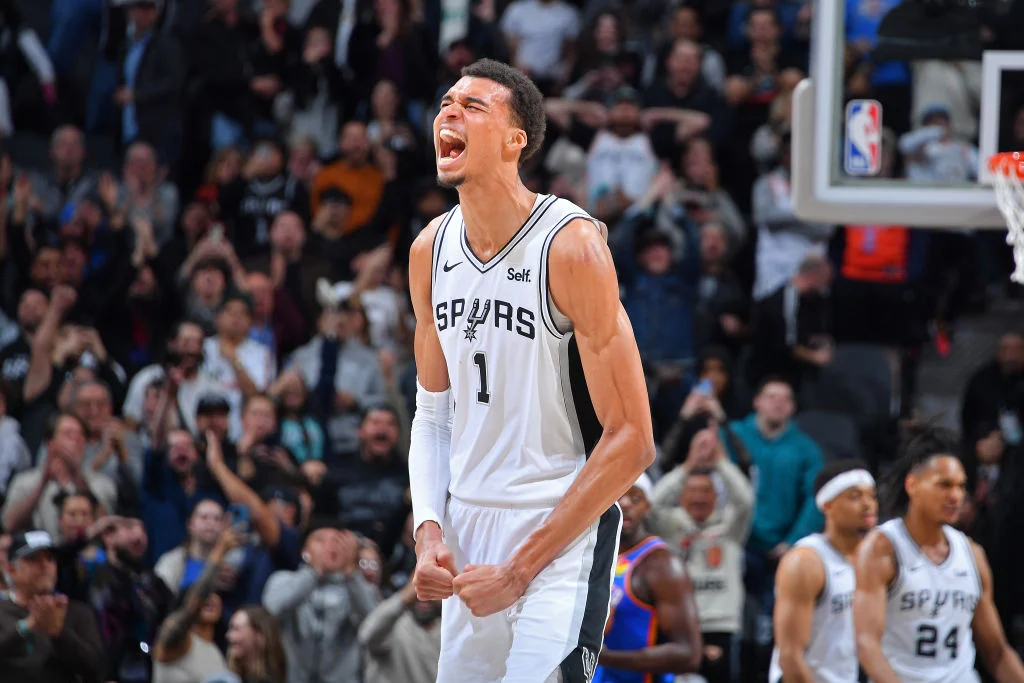 Victor Wembanyama Raih Gelar Pemain Bertahan Terbaik NBA 2026 dengan Suara Bulat, Sejarah Baru Terukir