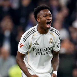 Vinicius Junior Tegaskan Komitmen Penuh untuk Real Madrid