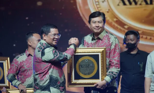 Viral Lagu “MBG Mas Bahlil Ganteng”, Golkar Sebut Penghargaan Kreatif dari Warganet Viral Lagu “MBG Mas Bahlil Ganteng”, Golkar Sebut Penghargaan Kreatif dari Warganet