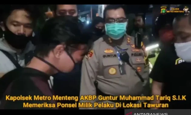 Viral Video Bro Ron Dipukul di Menteng, Polisi Tangkap 2 Pelaku!