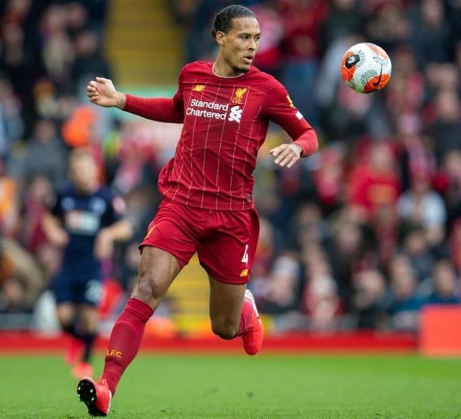 Virgil van Dijk Siap Pecahkan Rekor John Terry di Laga Penentu Liverpool vs Brentford