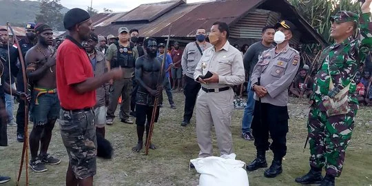 Wagub Papua Pegunungan Serukan Penghentian Perang Suku di Delapan Kabupaten