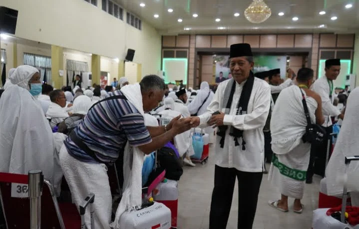 Wakil Gubernur Jambi Ingatkan Jamaah Calon Haji Jaga Kesabaran Selama Ibadah