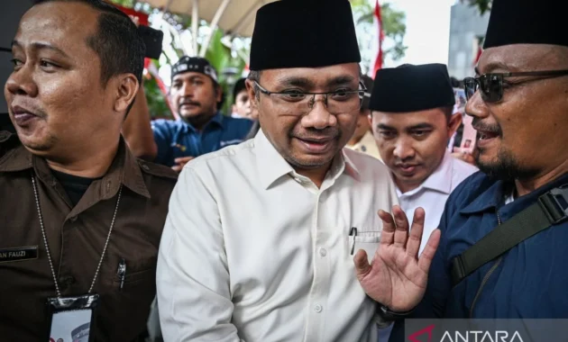 Yaqut Cholil Qoumas: Dari Pelantikan Rektor UINSA hingga Sorotan KPK dalam Kasus Kuota Haji Yaqut Cholil Qoumas: Dari Pelantikan Rektor UINSA hingga Sorotan KPK dalam Kasus Kuota Haji