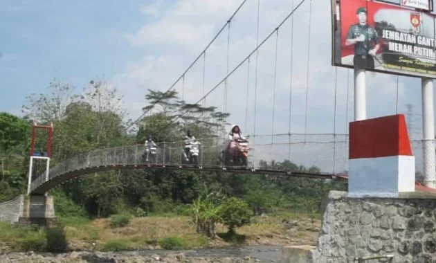 110 Jembatan Merah Putih Rampung, Akses Pendidikan dan Ekonomi Desa Makin Terbuka