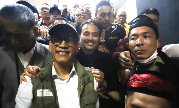 3 Hari Jadi Tahanan Polisi, Kini Kejari Jaksel Lepaskan Roy Suryo dan Dokter Tifa