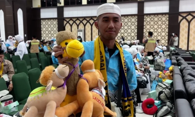 391 Jamaah Haji Asal Soppeng dari Kloter 1 Makassar Tiba di Tanah Air 391 Jamaah Haji Asal Soppeng dari Kloter 1 Makassar Tiba di Tanah Air