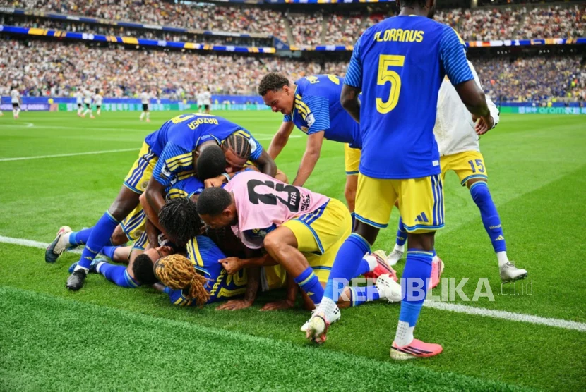 Advocaat Tetap Bangga Meski Curacao Dibantai Jerman 1-7