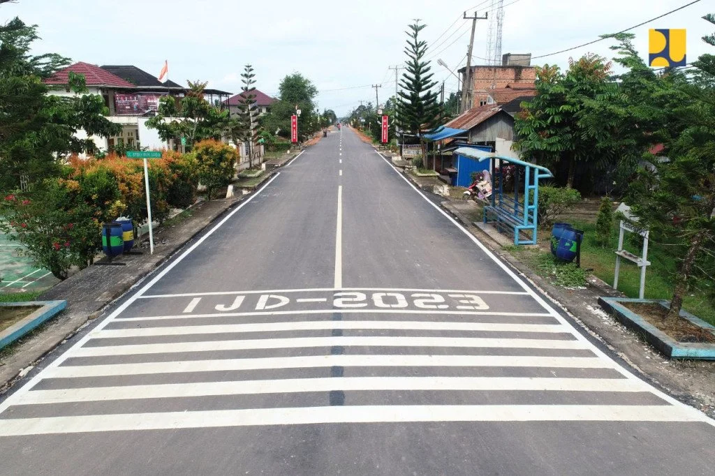 Akses Ekonomi Merata: Pemerintah Rampungkan 1.151 KM Jalan Daerah
