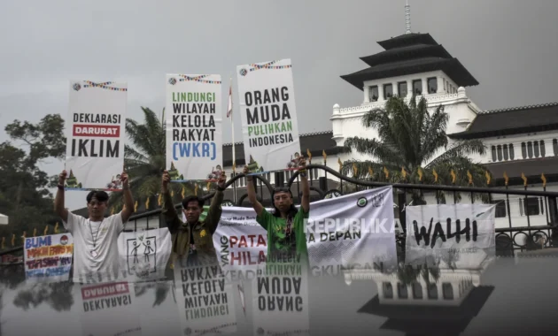 Aksi Hari Lingkungan Hidup Sedunia 2026 di Braga, Bandung: Walhi Jabar Galang Kesadaran Publik Aksi Hari Lingkungan Hidup Sedunia 2026 di Braga, Bandung: Walhi Jabar Galang Kesadaran Publik