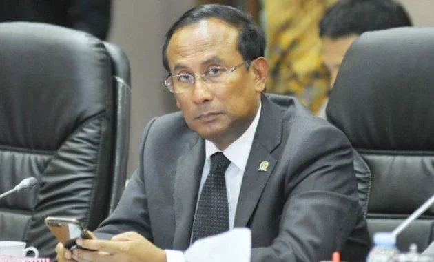 Bahlil Berniat Bangun Storage untuk CPE, DEN Kaji Pemanfaatan Tangki ‘Idle’ yang Lebih Hemat Bahlil Berniat Bangun Storage untuk CPE, DEN Kaji Pemanfaatan Tangki ‘Idle’ yang Lebih Hemat